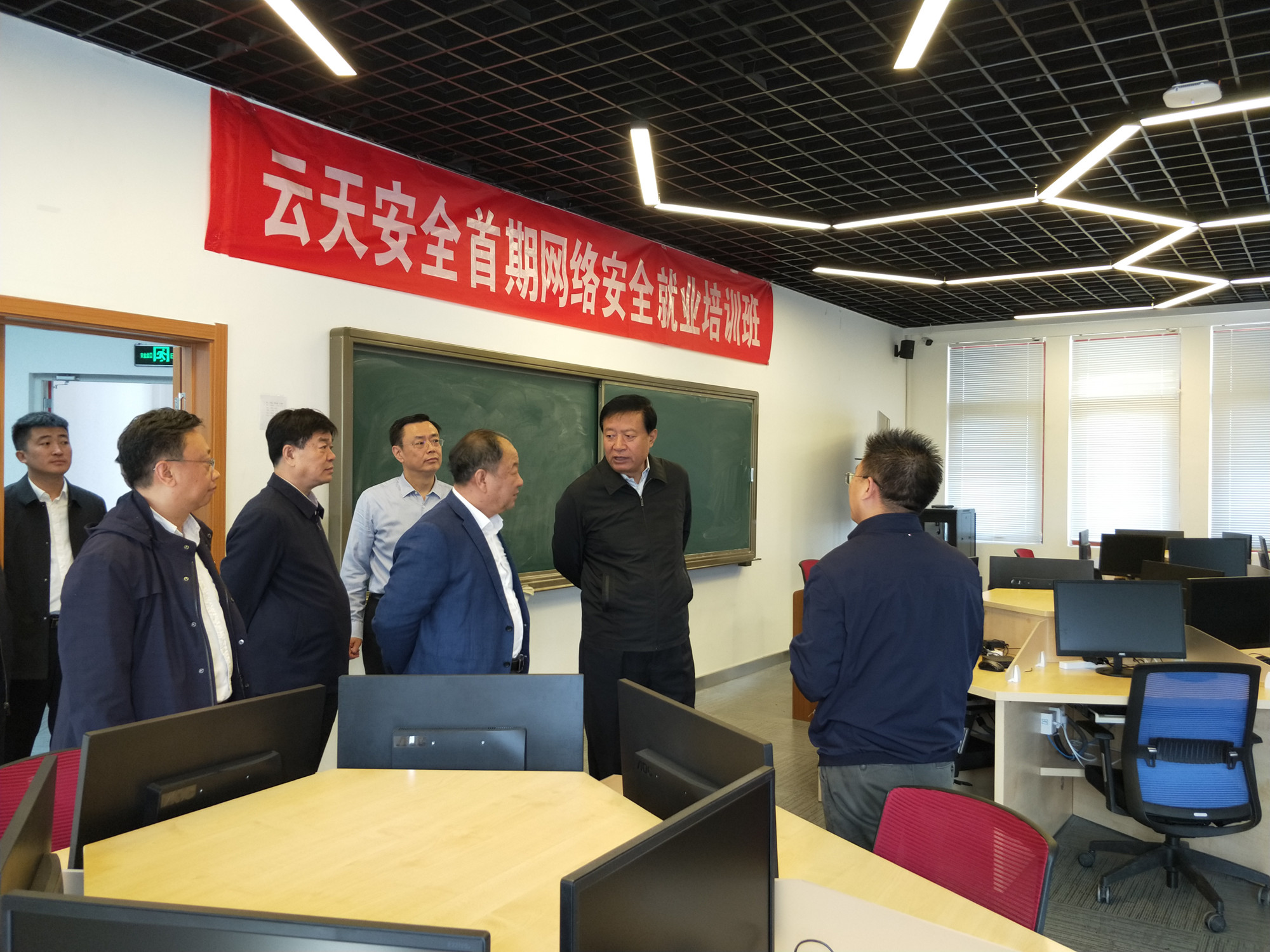 1572330994150724.jpg 3.jpg