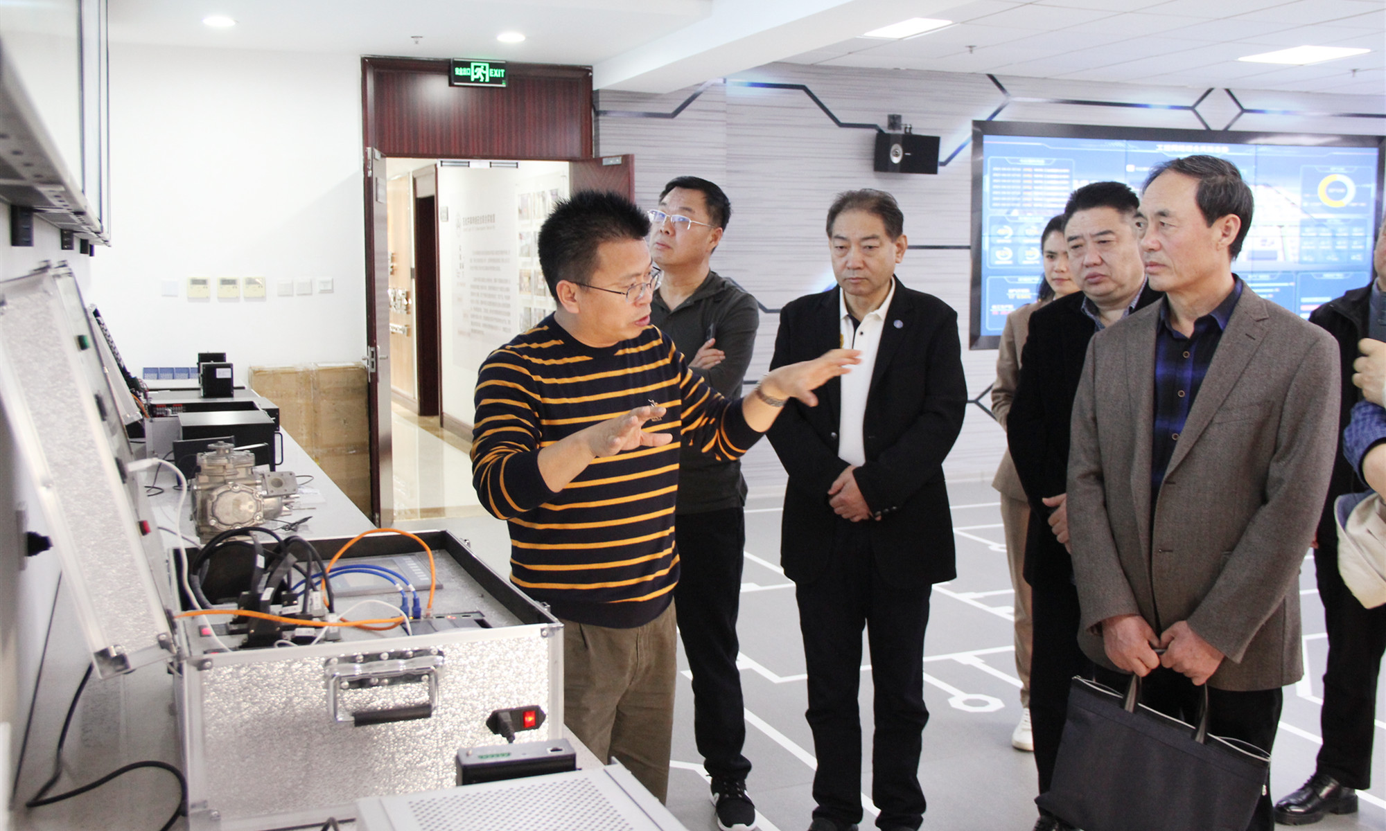 1617353912855787.jpg IMG_9042.JPG